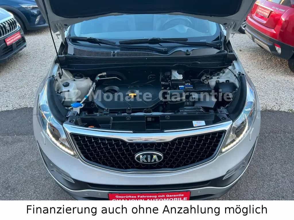 Kia Sportage 2.0 GDI AWD Spirit Panorama-Dach Navi 11/2015-photo-36