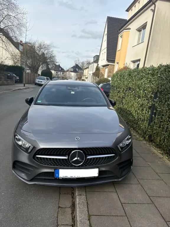 Mercedes-Benz A-Class 250 - AMG Line & Business Paket 06/2020-photo-0