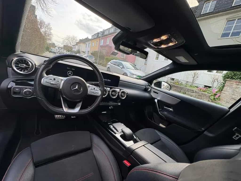 Mercedes-Benz A-Class 250 - AMG Line & Business Paket 06/2020-photo-2