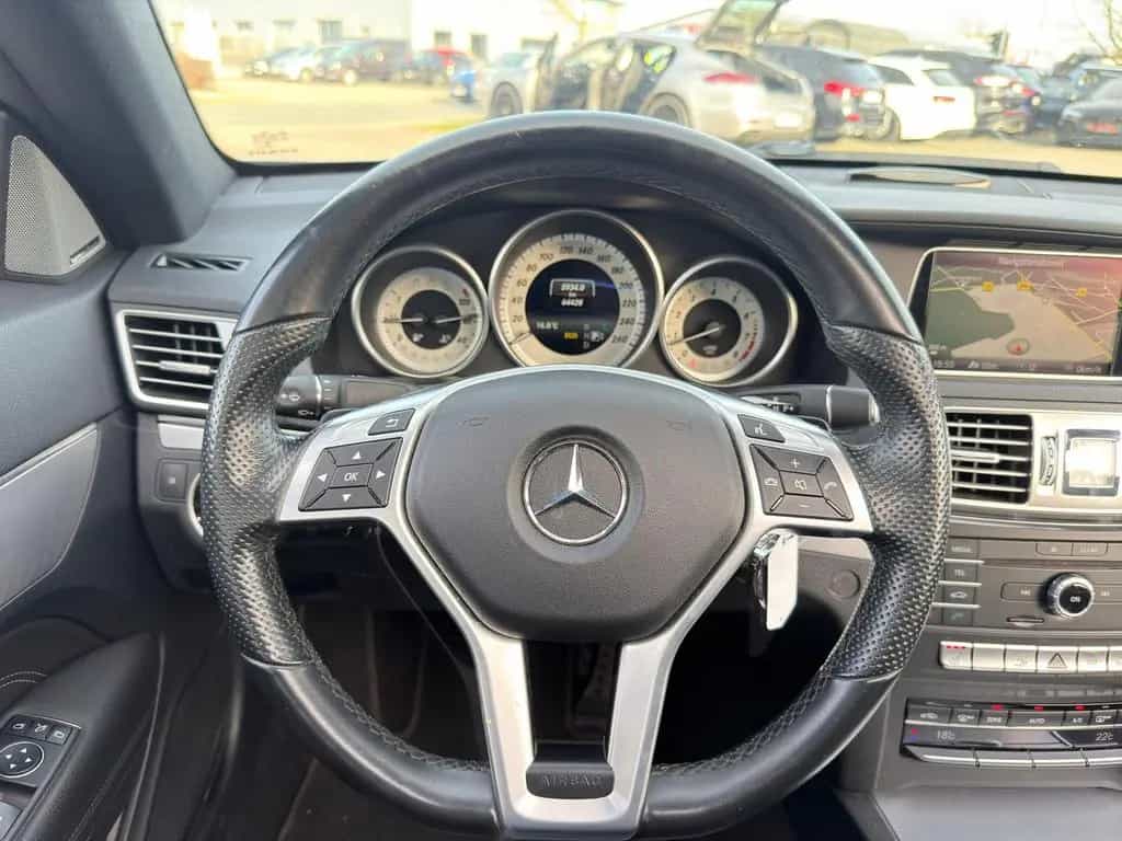 Mercedes-Benz E-Class 200 7-G AMG Sport-Paket PANO Ha&Ka KAMERA ILS 01/2016-photo-28