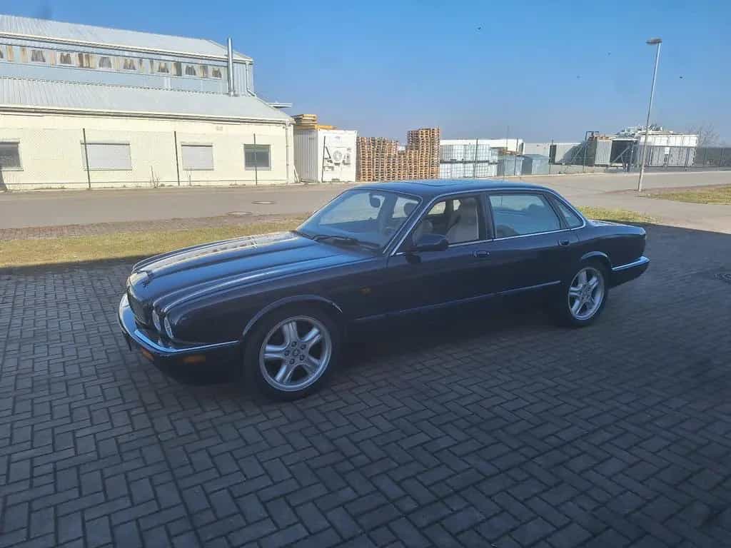 Jaguar XJR 4.0 V8 Kompressor , TÜV neu, guter Zustand 02/1998-photo-7