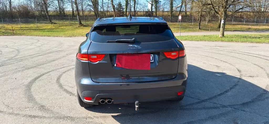 Jaguar F-Pace 20d R-Sport Automatik R-Sport 09/2018-photo-3