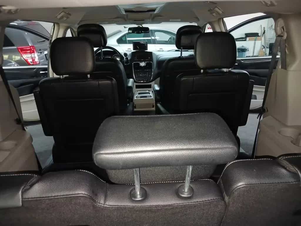 Chrysler Other Town & Country  7 SITZER AUTOM LEDER NAVI KAMERA 07/2016-photo-28