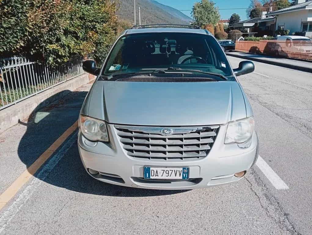 Chrysler Voyager 2.8 CRD cat LX Leather Auto 08/2006-photo-1