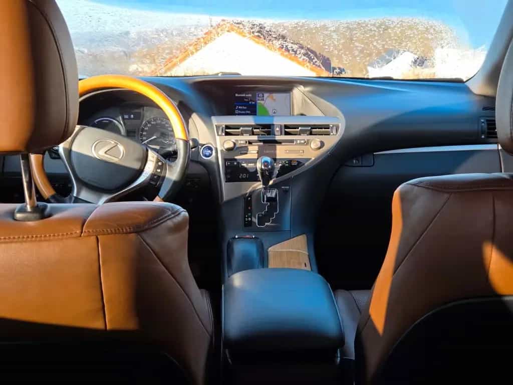 Lexus RX 450h HUD, ventilated seats, brown leather 10/2015-photo-0