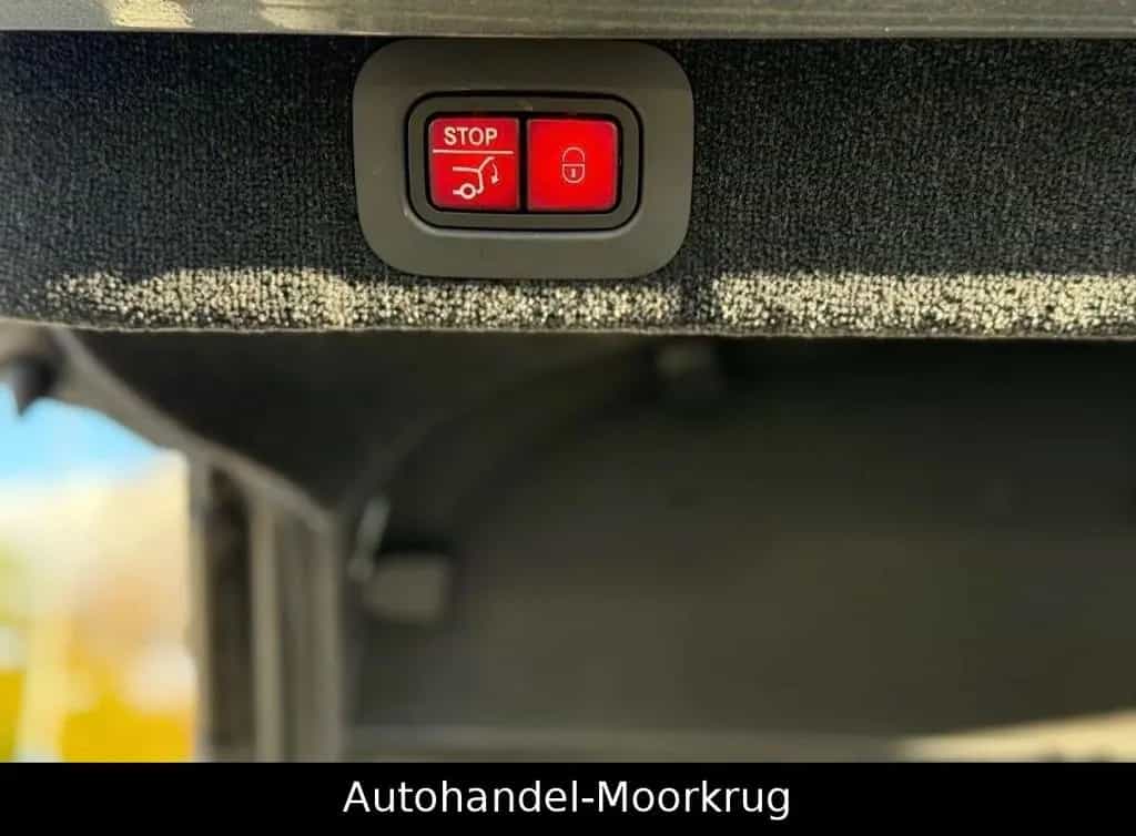 Aston Martin DBX707 4.0 V8 *Vollausstattung*Carbon-Paket* 06/2023-photo-32