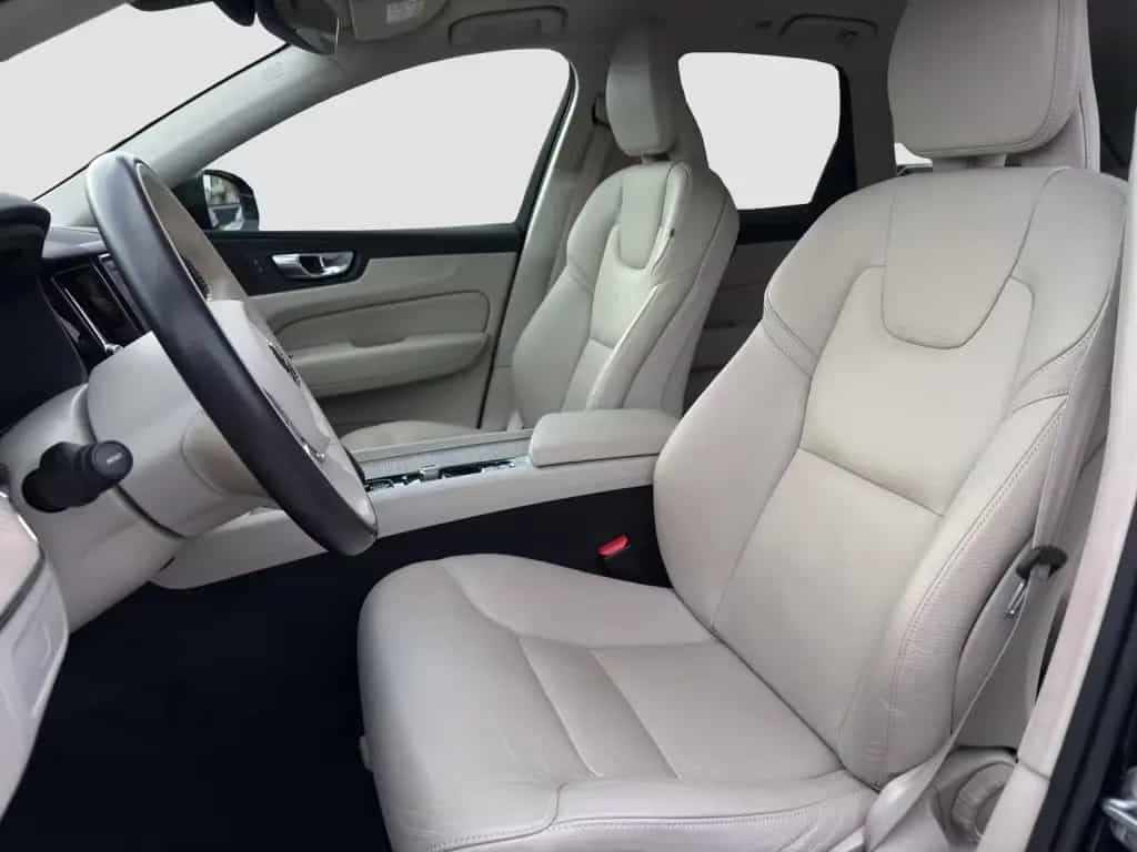 Volvo XC60 B4 Core/Leder/Navi/LED/Kam/el.HKL/hzb.LK 01/2023-photo-12