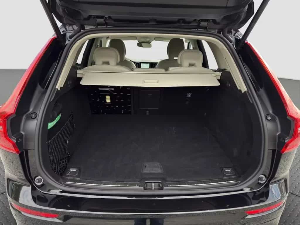 Volvo XC60 B4 Core/Leder/Navi/LED/Kam/el.HKL/hzb.LK 01/2023-photo-14