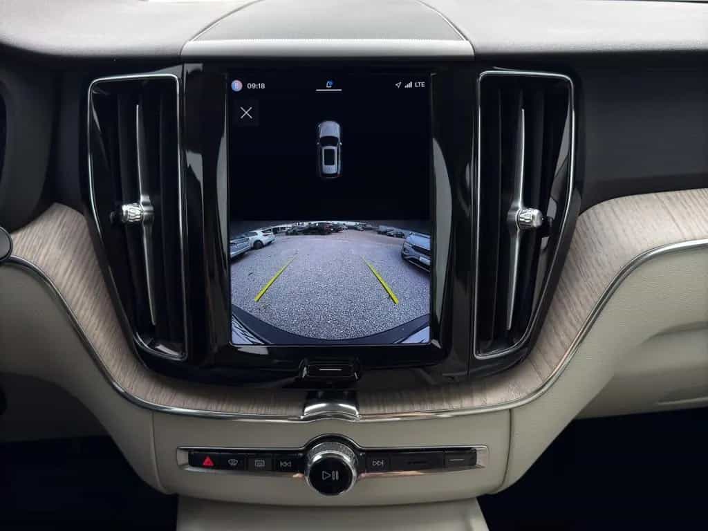 Volvo XC60 B4 Core/Leder/Navi/LED/Kam/el.HKL/hzb.LK 01/2023-photo-18