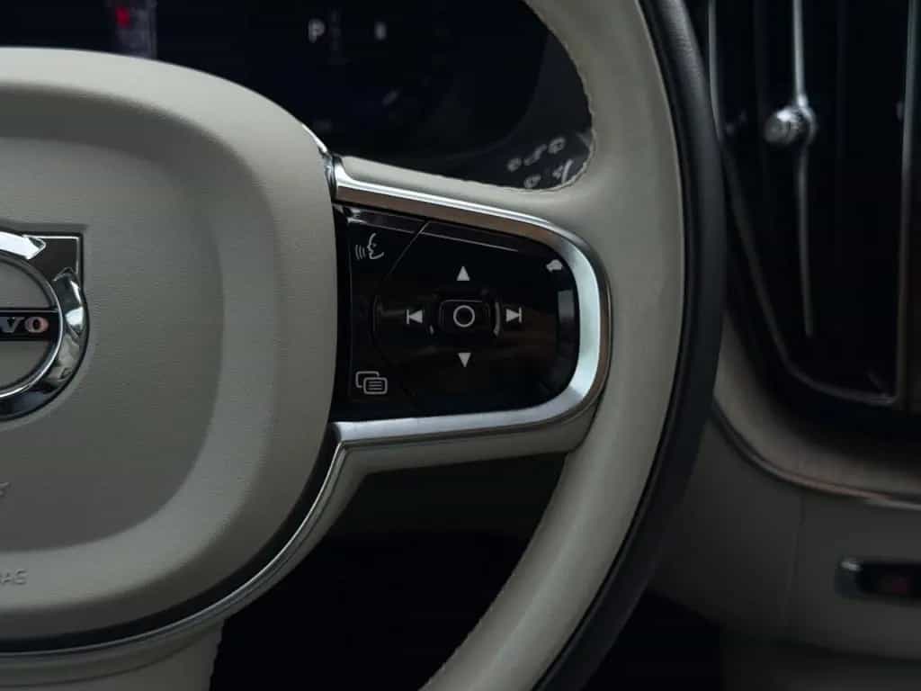 Volvo XC60 B4 Core/Leder/Navi/LED/Kam/el.HKL/hzb.LK 01/2023-photo-22