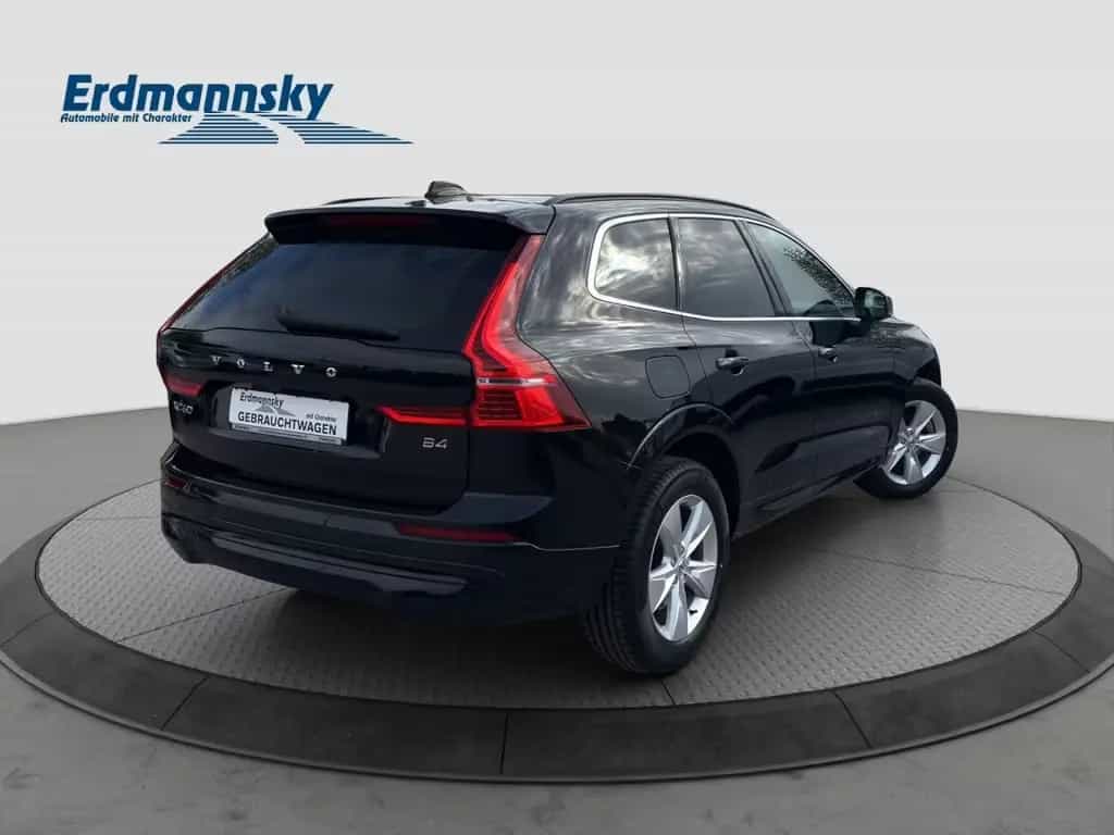 Volvo XC60 B4 Core/Leder/Navi/LED/Kam/el.HKL/hzb.LK 01/2023-photo-3