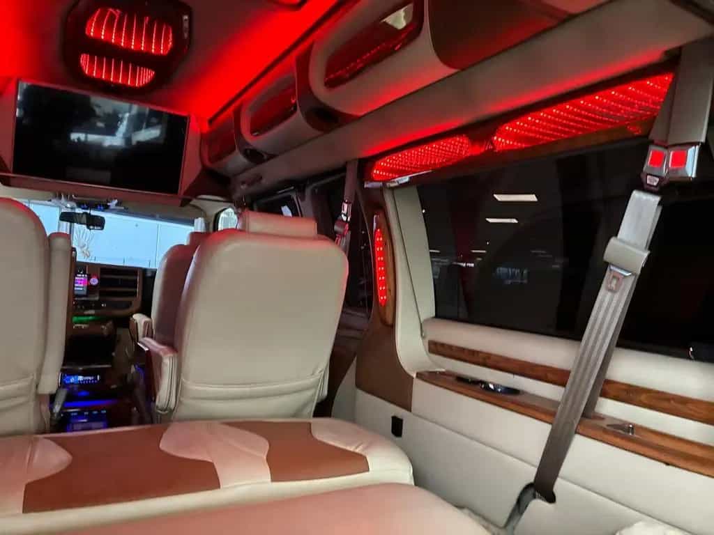 GMC Savana 5,3l V8, Solar- Standheizung, 02/2015-photo-3