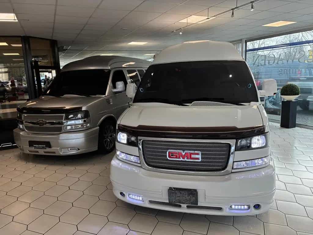 GMC Savana 5,3l V8, Solar- Standheizung, 02/2015-photo-4