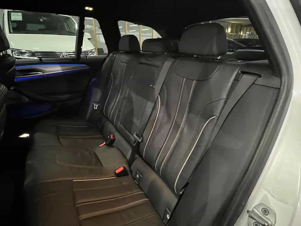 BMW 5 Series 520 d Touring AMB+AHK+DAP+HuD+Pano+HaKa+SH+MEM 02/2023-photo-24