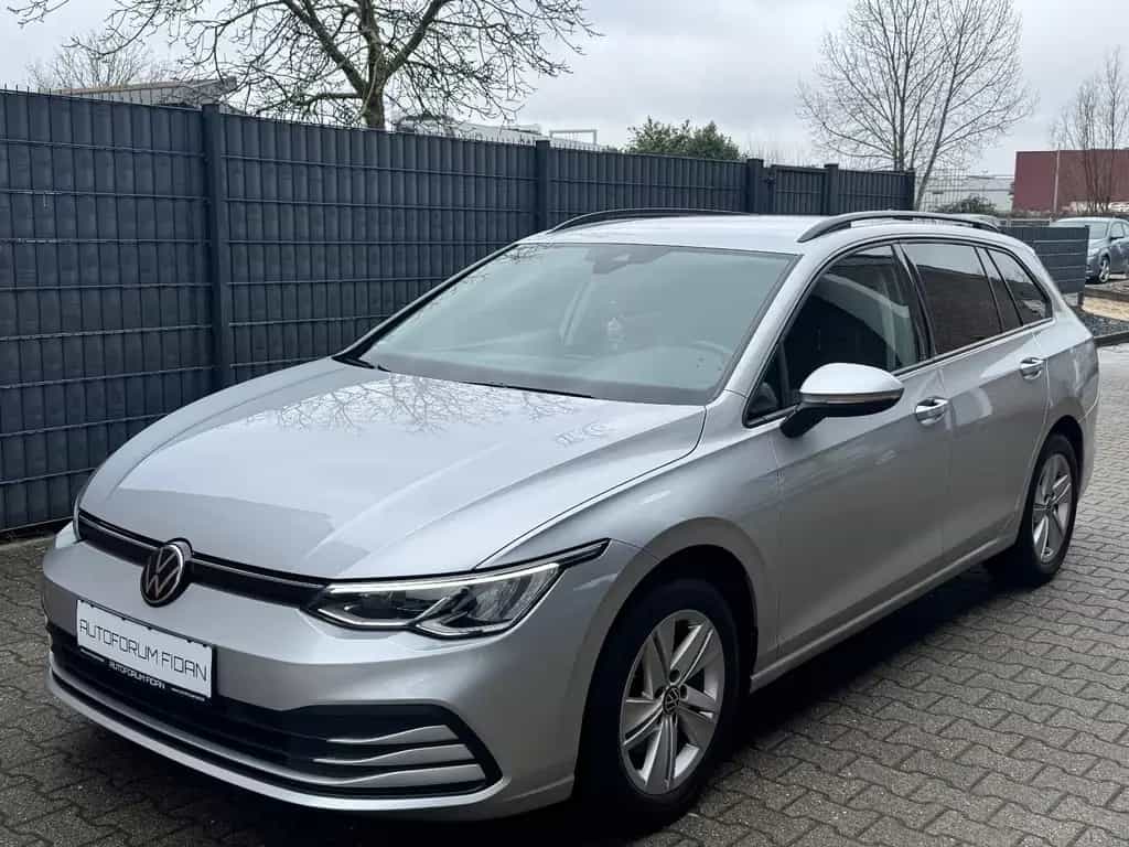 Volkswagen Golf VIII Variant Life eTSI DSG|LED|NAVI|SHZ|AHK 06/2021-photo-0