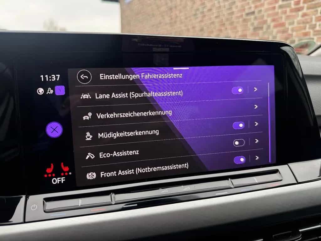 Volkswagen Golf VIII Variant Life eTSI DSG|LED|NAVI|SHZ|AHK 06/2021-photo-18