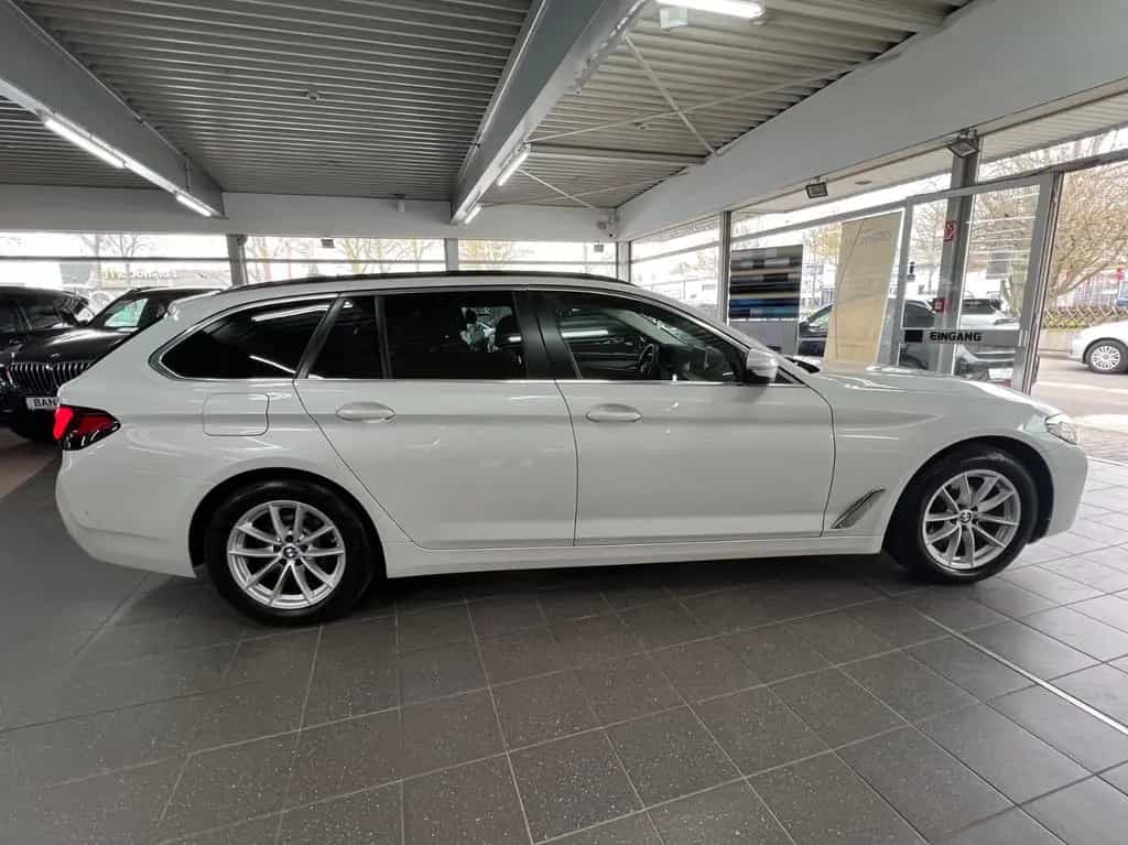BMW 5 Series 520d Touring xDrive 4Z+ASSIST+Park+Standheizung 09/2023-photo-10