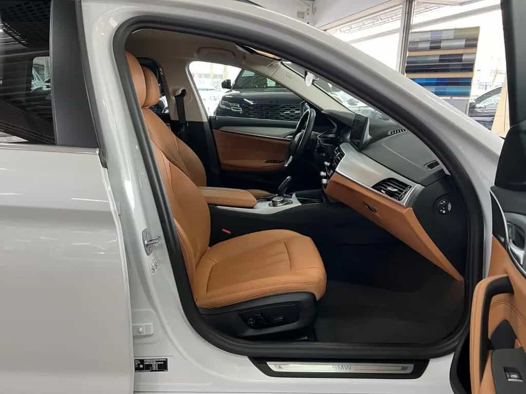 BMW 5 Series 520d Touring xDrive 4Z+ASSIST+Park+Standheizung 09/2023-photo-12