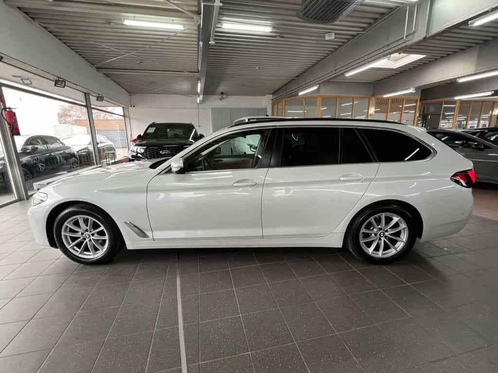 BMW 5 Series 520d Touring xDrive 4Z+ASSIST+Park+Standheizung 09/2023-photo-5