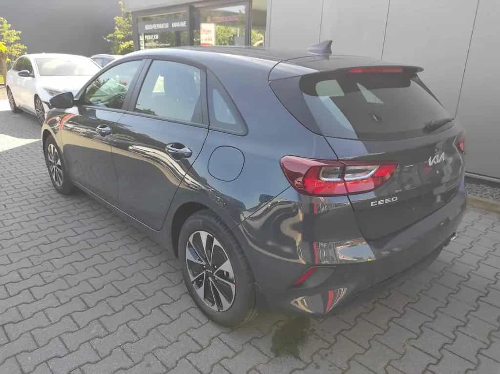 Kia Ceed 1.5 Spin *Shzg*Lhzg*PDC*Cam*16Zoll*Navi 09/2025-photo-5