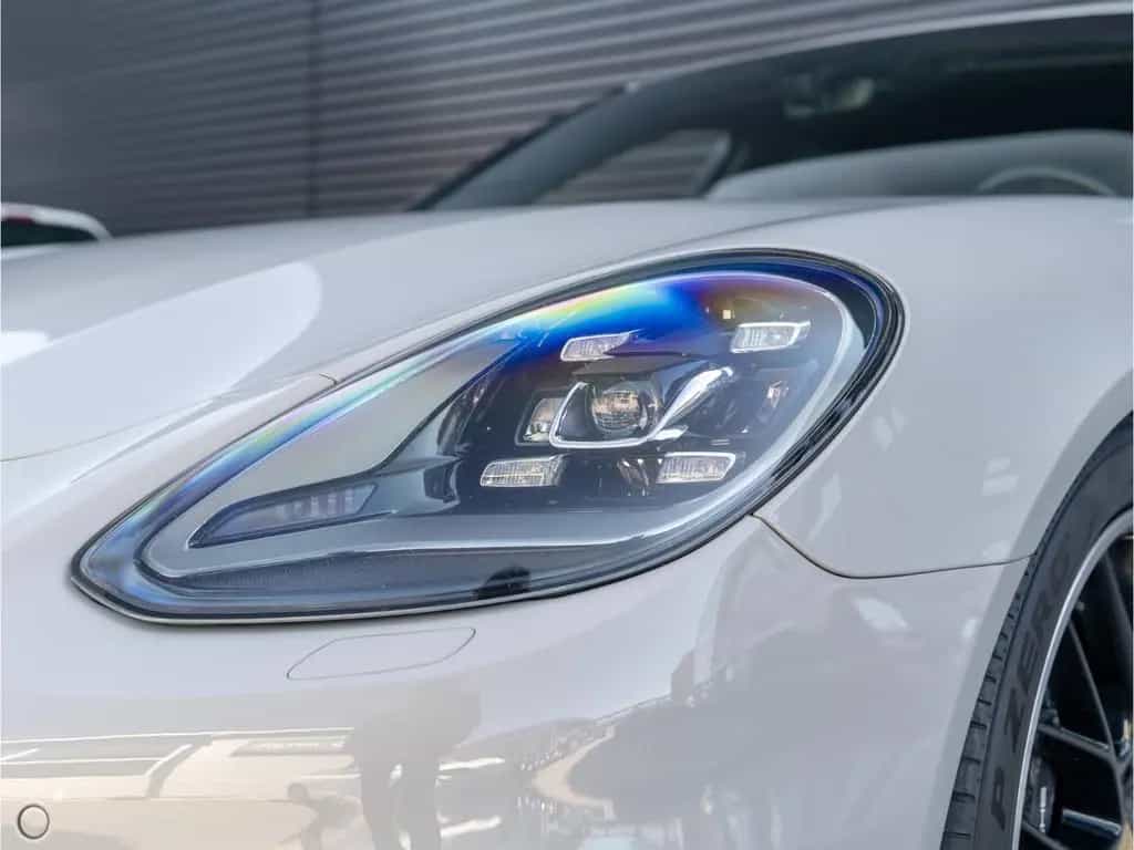 Porsche Panamera 4 21'' Luftfederung Sportabgasanlage 04/2018-photo-9