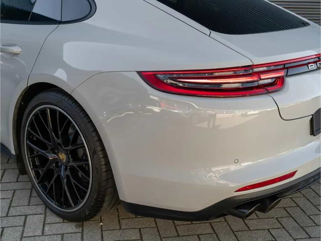Porsche Panamera 4 21'' Luftfederung Sportabgasanlage 04/2018-photo-14