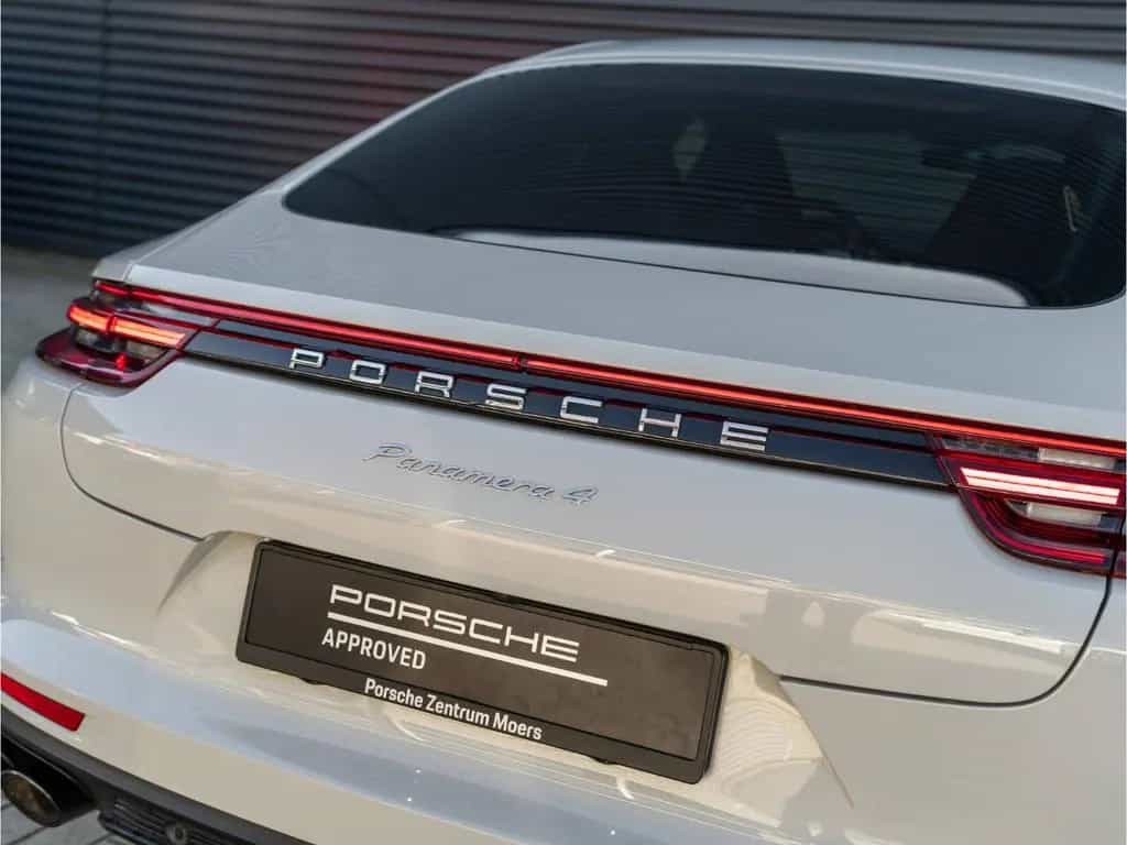 Porsche Panamera 4 21'' Luftfederung Sportabgasanlage 04/2018-photo-18