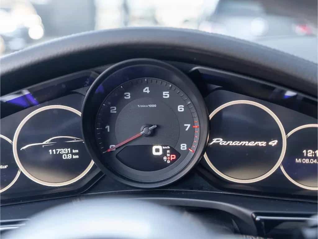 Porsche Panamera 4 21'' Luftfederung Sportabgasanlage 04/2018-photo-28