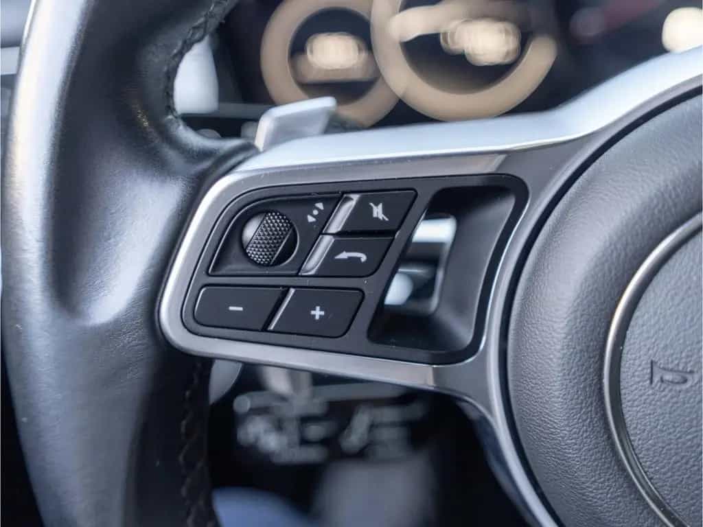 Porsche Panamera 4 21'' Luftfederung Sportabgasanlage 04/2018-photo-33