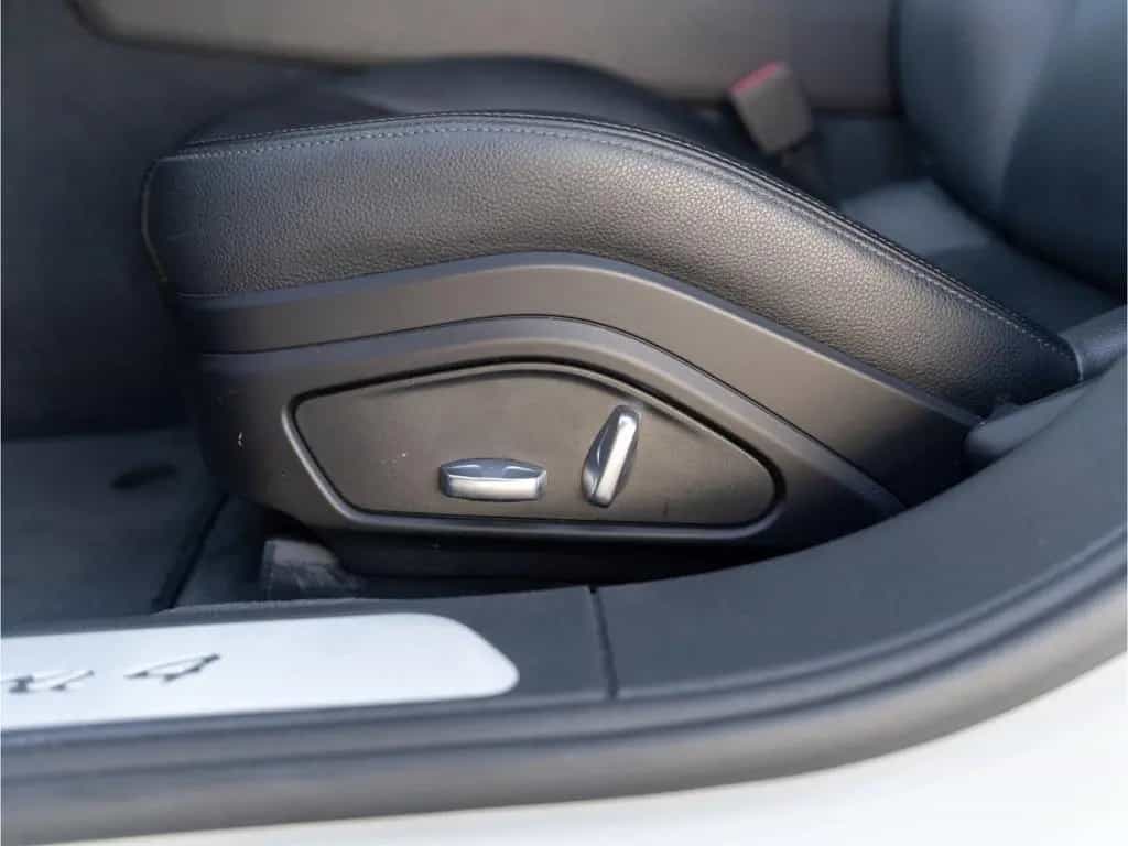 Porsche Panamera 4 21'' Luftfederung Sportabgasanlage 04/2018-photo-36