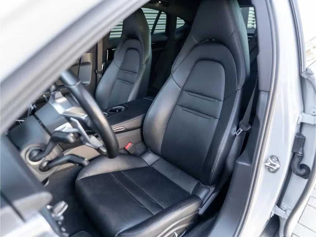 Porsche Panamera 4 21'' Luftfederung Sportabgasanlage 04/2018-photo-38