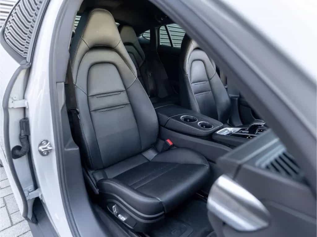 Porsche Panamera 4 21'' Luftfederung Sportabgasanlage 04/2018-photo-39