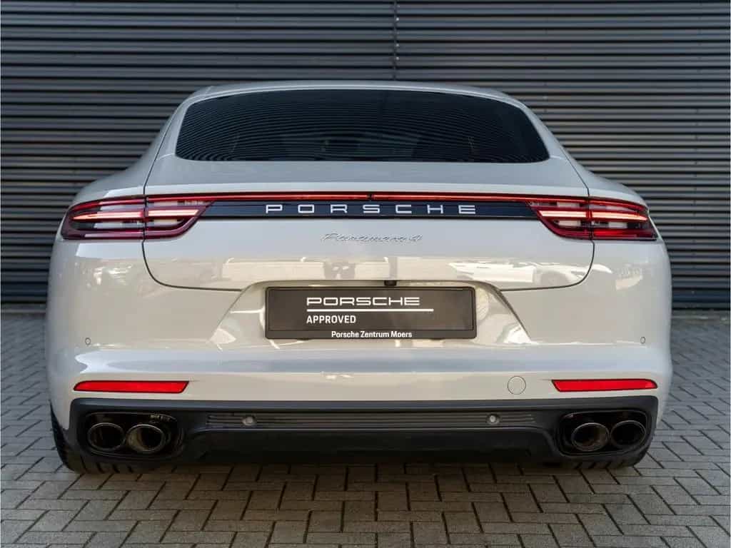 Porsche Panamera 4 21'' Luftfederung Sportabgasanlage 04/2018-photo-4
