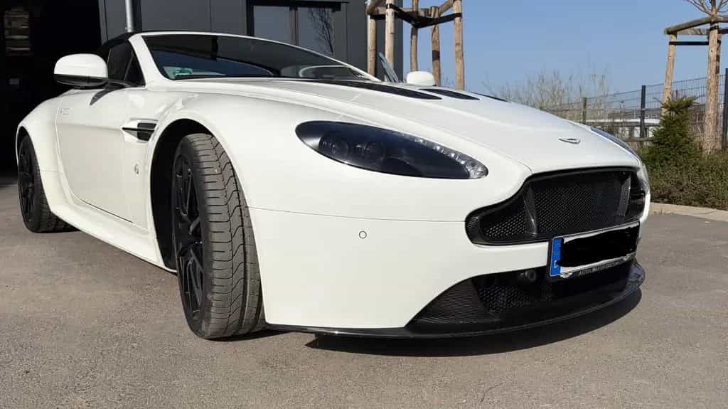 Aston Martin V12 Vantage 6.0 S S 08/2015-photo-3