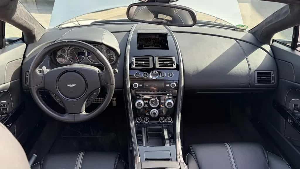 Aston Martin V12 Vantage 6.0 S S 08/2015-photo-6
