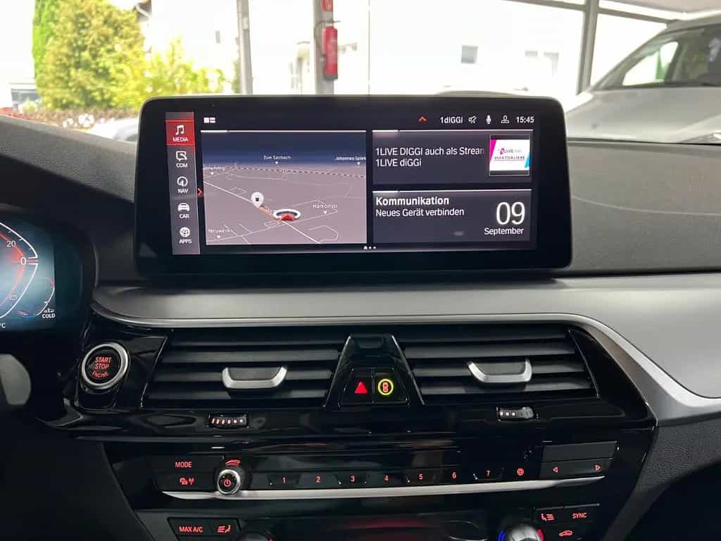 BMW 5 Series 520d Touring xD AHK+SH+Park+Driving Assist+KAM. 03/2023-photo-28