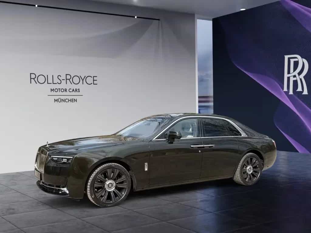 Rolls-Royce Ghost *PROVENANCE* 03/2025-photo-0