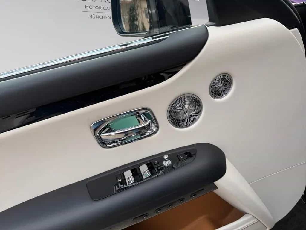 Rolls-Royce Ghost *PROVENANCE* 03/2025-photo-10