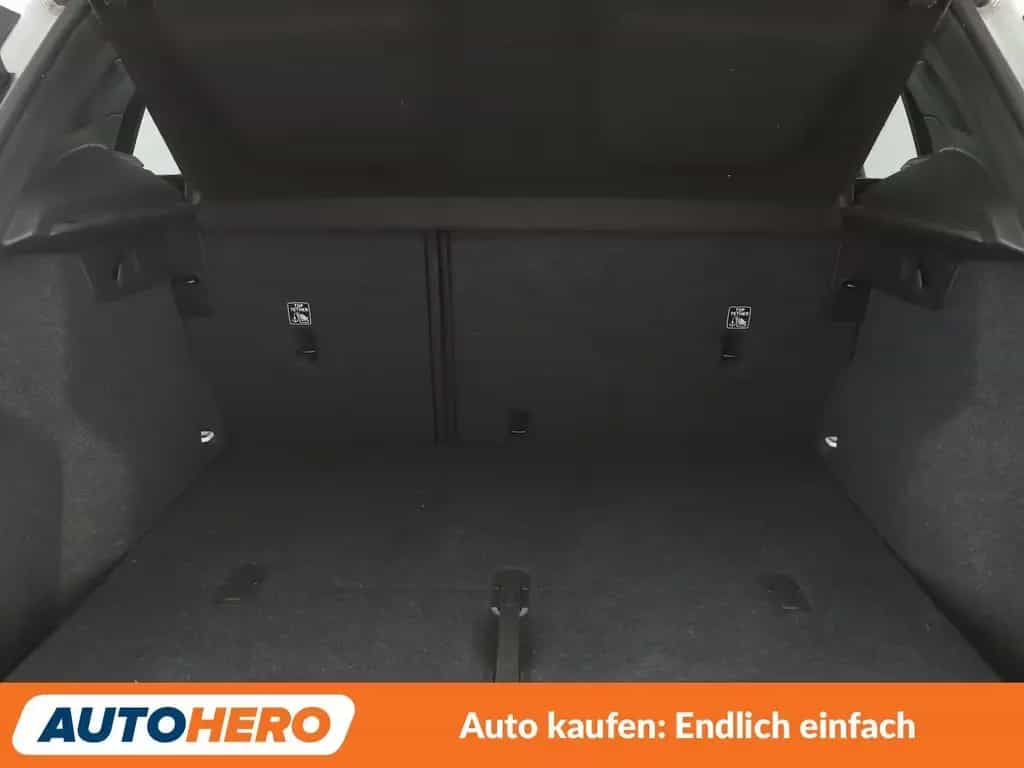 Volvo XC40 1.5 2WD *NAVI*LED*TEMPO*PDC*SHZ* 11/2018-photo-17