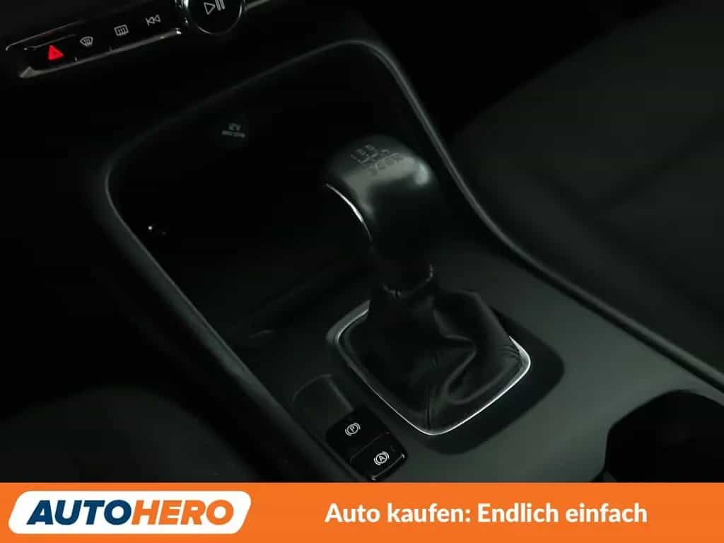 Volvo XC40 1.5 2WD *NAVI*LED*TEMPO*PDC*SHZ* 11/2018-photo-22