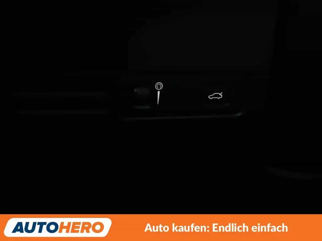 Volvo XC40 1.5 2WD *NAVI*LED*TEMPO*PDC*SHZ* 11/2018-photo-25