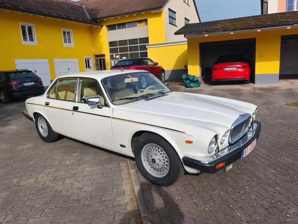 Jaguar XJ 07/1985-photo-1