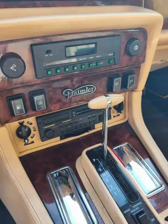 Jaguar XJ 07/1985-photo-5