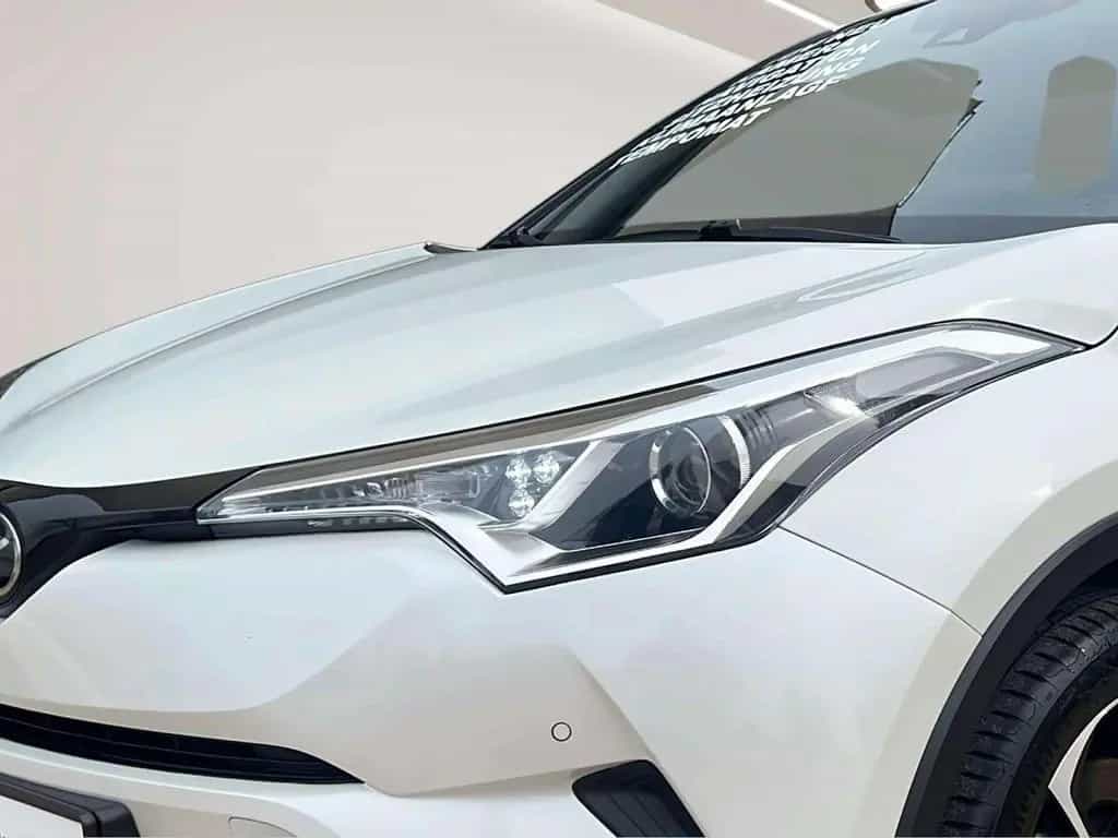 Toyota C-HR Team*SERVICE*TÜV NEU*GARANTIE 08/2018-photo-5