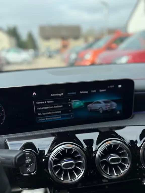 Mercedes-Benz CLA 180 CLA180 AMG-LINE*AUTOMATIK*LED*KAMERA*MBUX*MOD.20 10/2019-photo-2