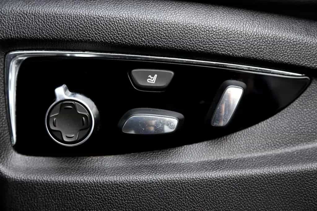 Cadillac Escalade Platinum 01/2018-photo-31