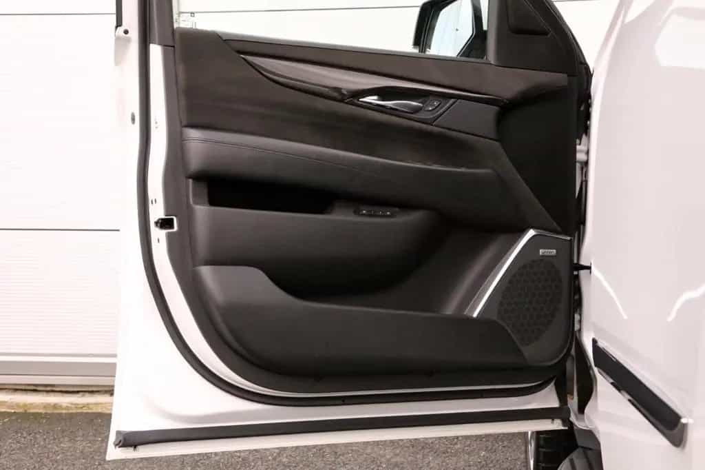 Cadillac Escalade Platinum 01/2018-photo-38