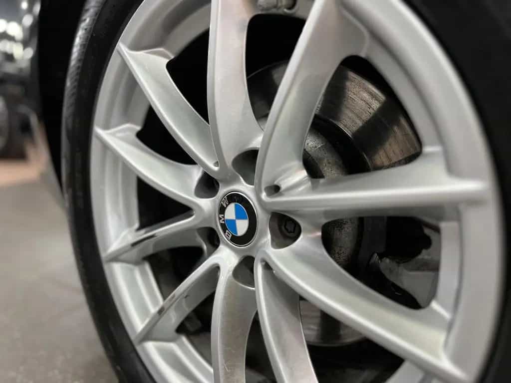 BMW 5 Series 520d xDrive Touring AHK+Business+DA+Park+Induk. 09/2023-photo-11