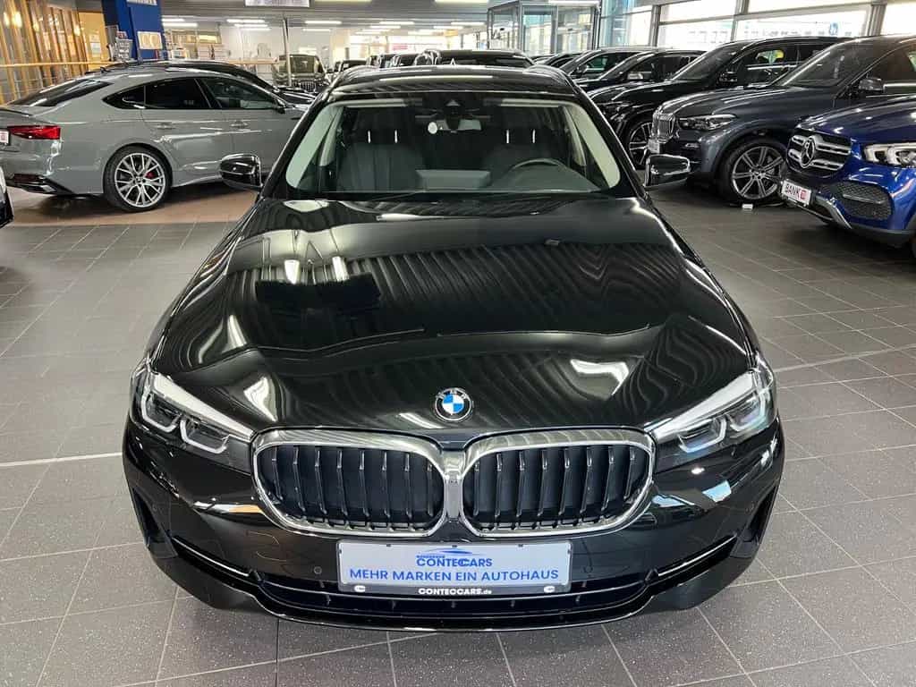 BMW 5 Series 520d xDrive Touring AHK+Business+DA+Park+Induk. 09/2023-photo-1