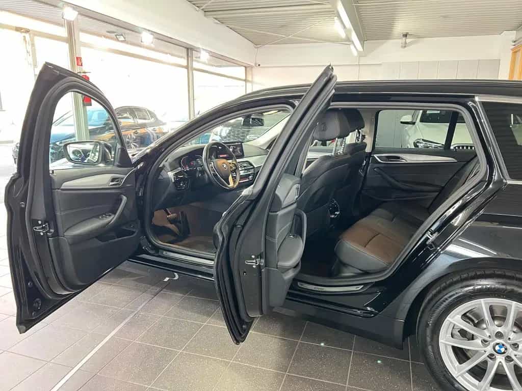 BMW 5 Series 520d xDrive Touring AHK+Business+DA+Park+Induk. 09/2023-photo-19